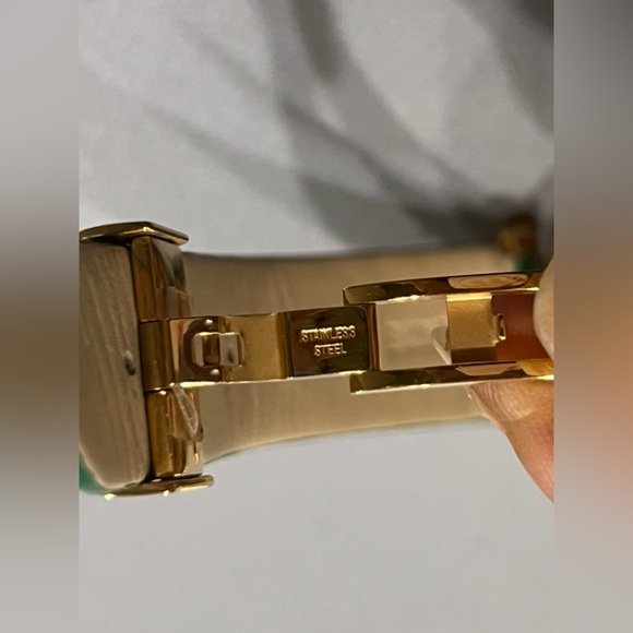 Versace VANITAS Swiss Quartz Green Leather Watch 40mm Authentic - Picture 8 of 13